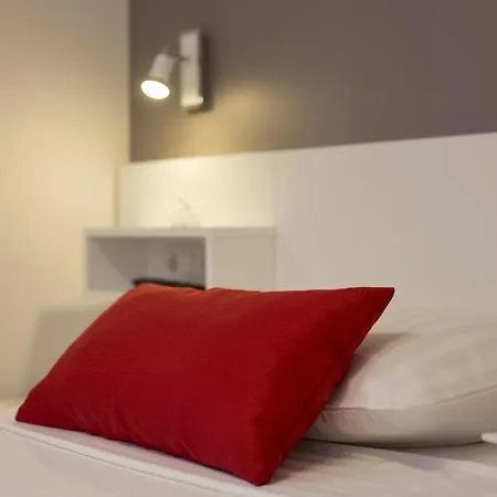 Nena Апартаменти *