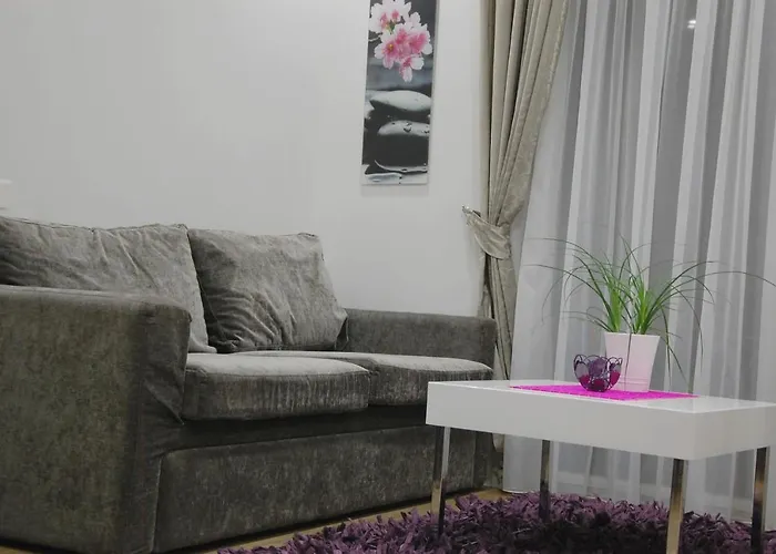 Nena Макарска