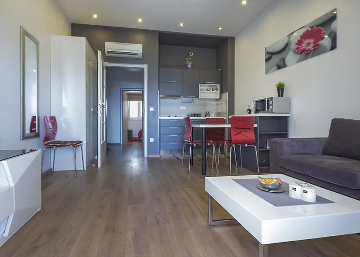 Nena Макарска