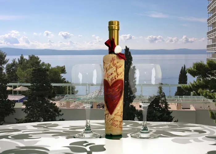 Nena Apartment Makarska