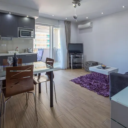 Nena Apartment *